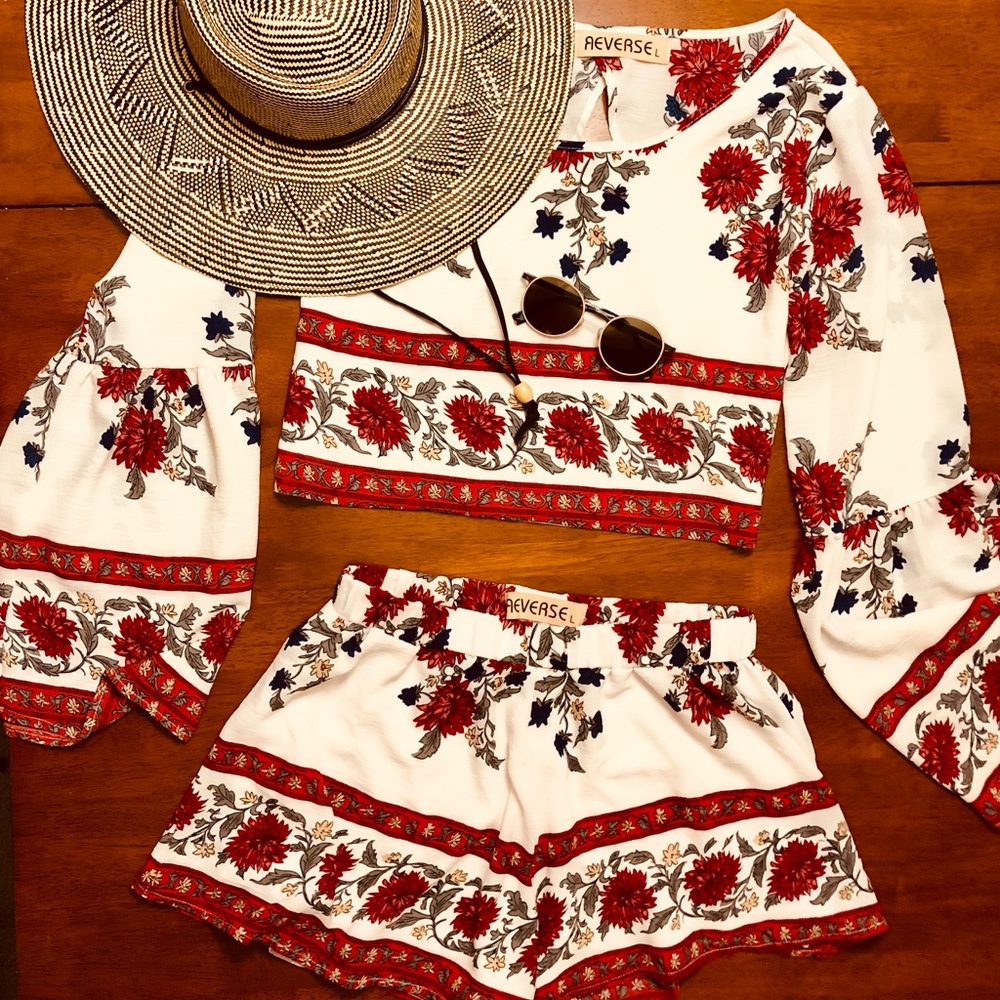 REVERSE Small Talk Set from Mura Boutique